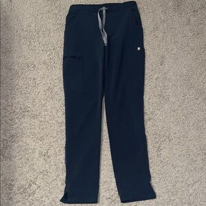 Figs Dark Harbor Skinny Yola Style